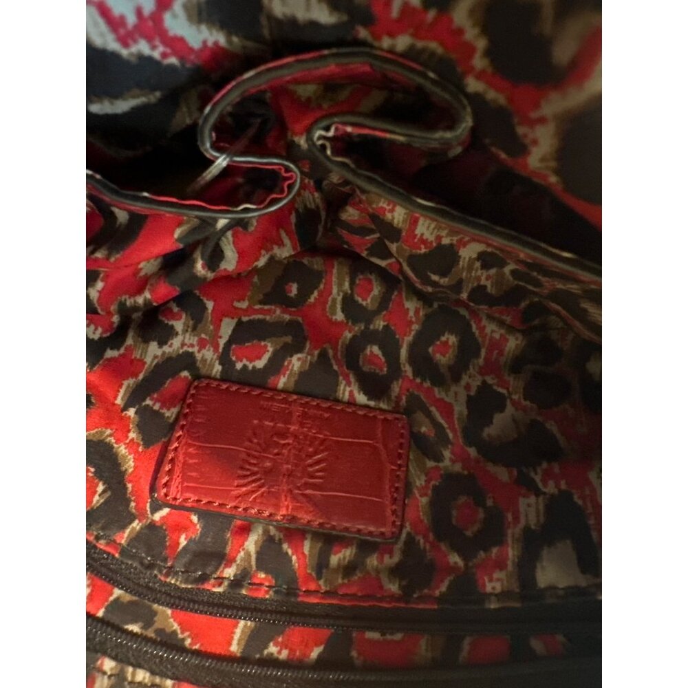💖Anne Klein red crossbody purse with 2 compartments. - Picture 5 of 9